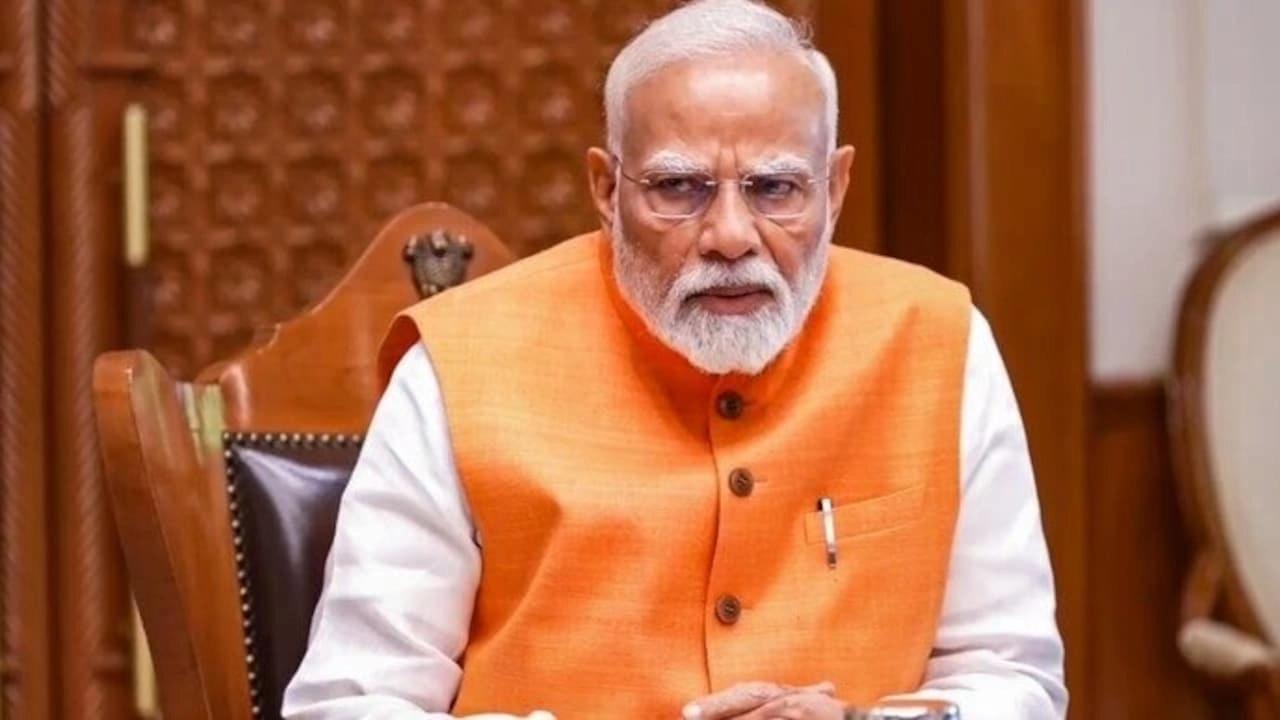 पीएम मोदी की एक और हाई लेवल मीटिंग... आर्मी चीफ, विदेश मंत्री और NSA डोभाल से की मुलाकात